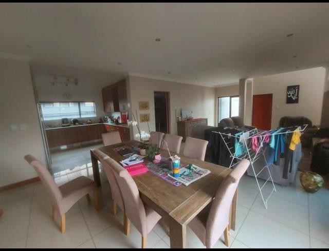 4 BEDROOM HOUSE FOR SALE IN RASLOUW GARDENS